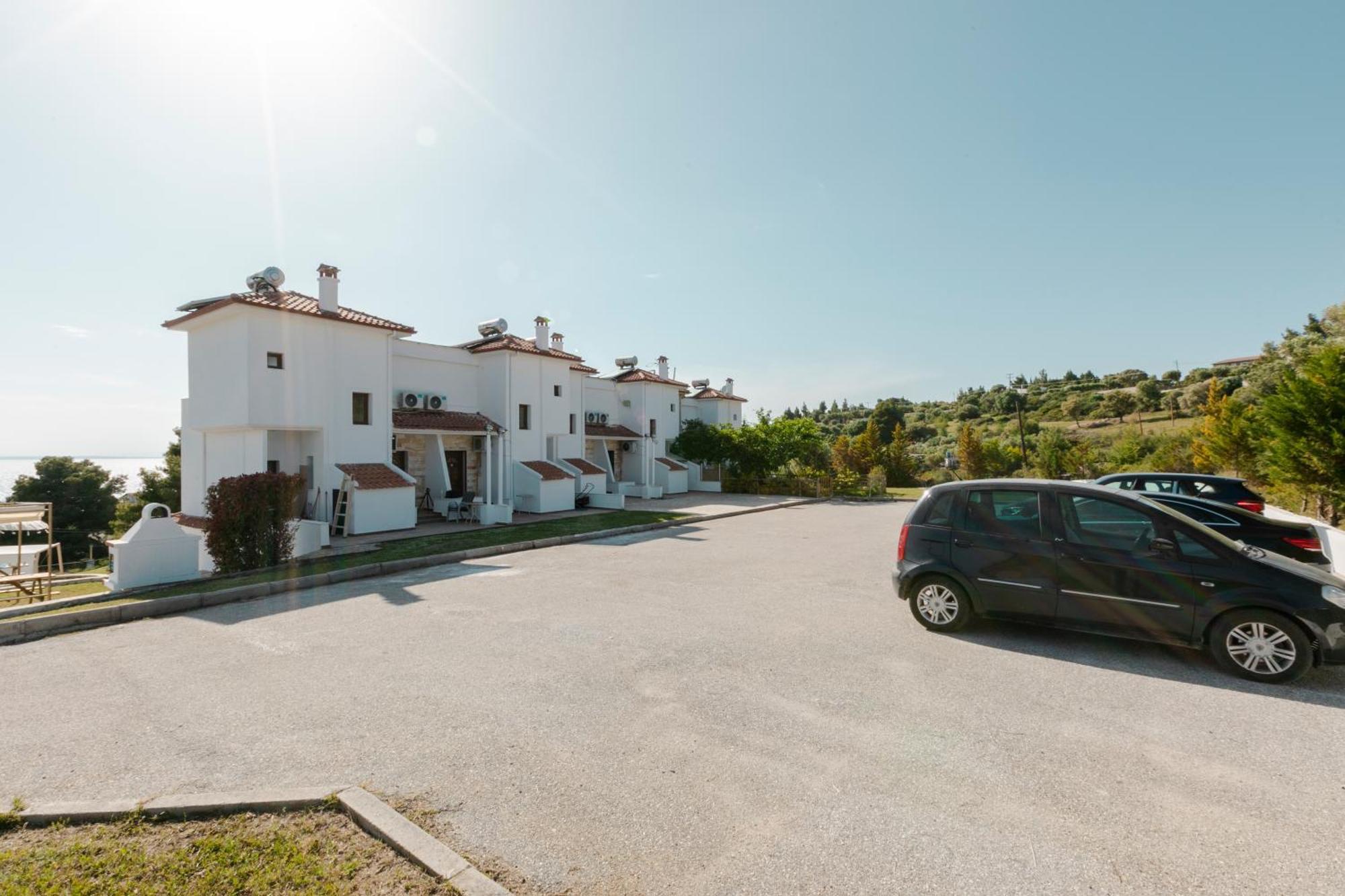 Pine In The Sea Nikiti-Sithonia Apartment Екстериор снимка